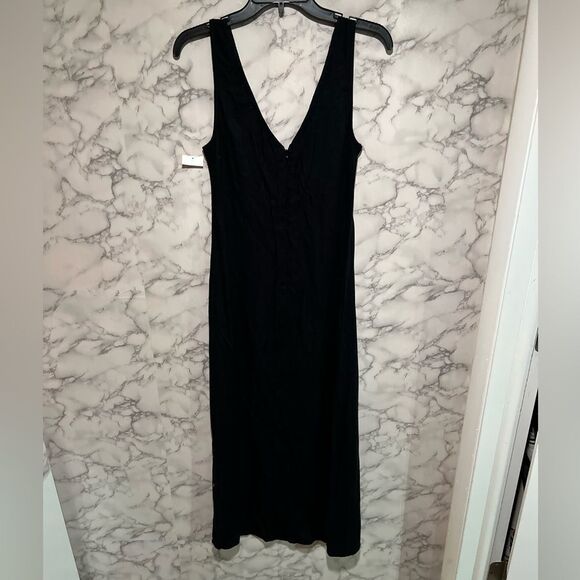 ASOS Sleeveless Black Midi Dress - Picture 8 of 8